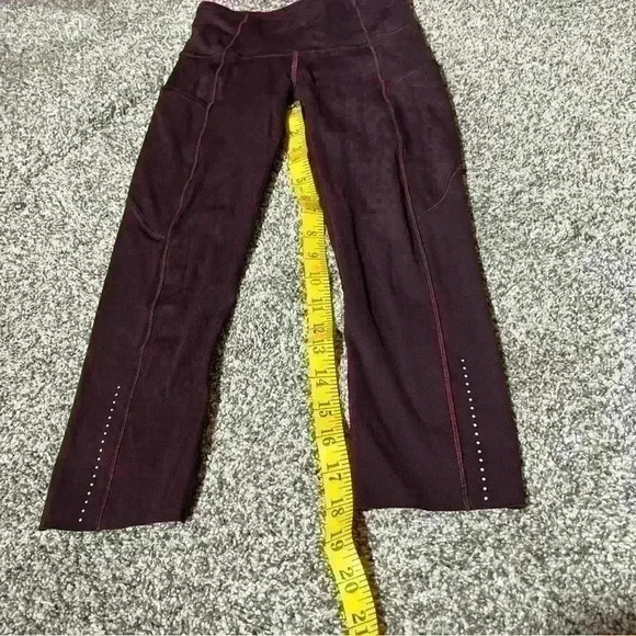Lululemon Womens Fast Free Crop II *Nulux 19" Burgundy Color Size 2- W6AS5S - Picture 2 of 13